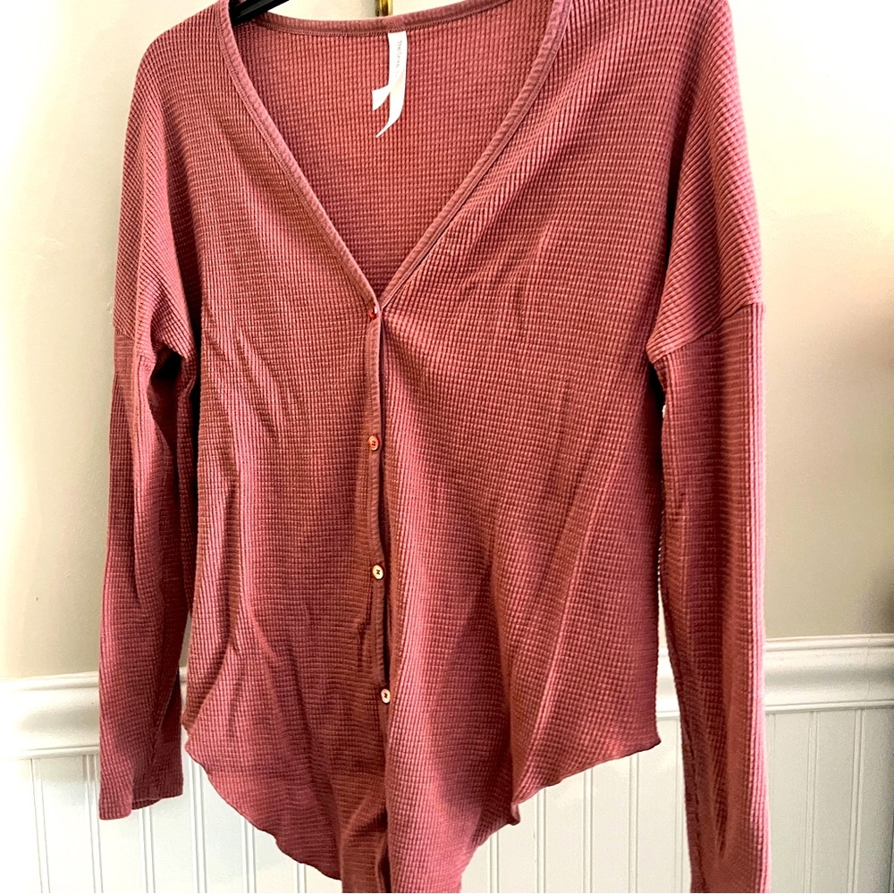 Babaton The Group Aritizia Red Waffle Knit Long Sleeve Button Down Top XXS